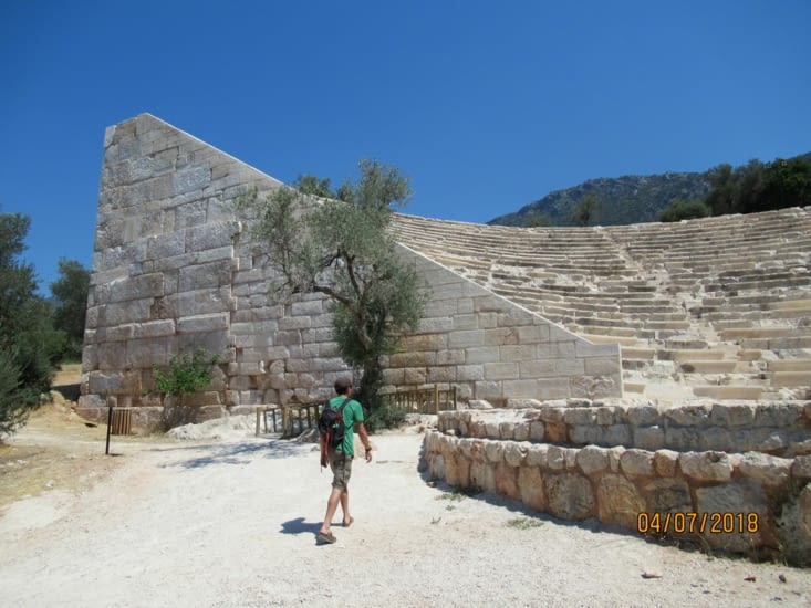 Kas - Visite de l'amphithéâtre partiellement restauré