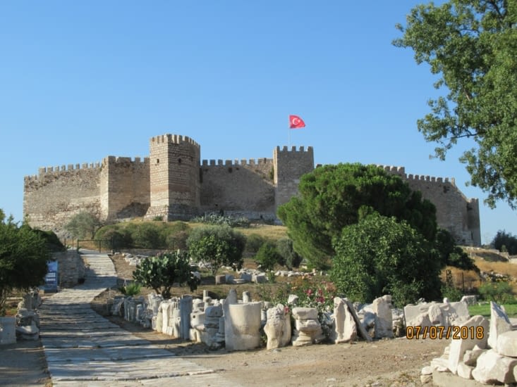 Vue sur la citadelle de Selçuk construite au VIème siècle par les byzantins
