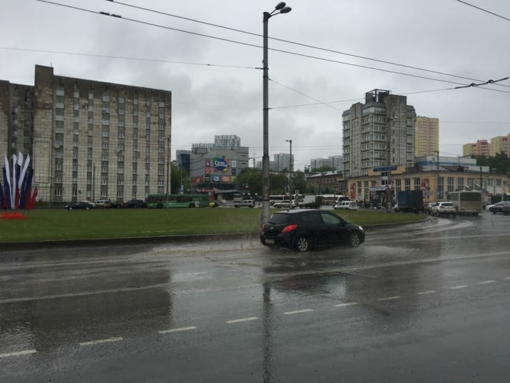 À la gare d’autobus, c est gris!!!