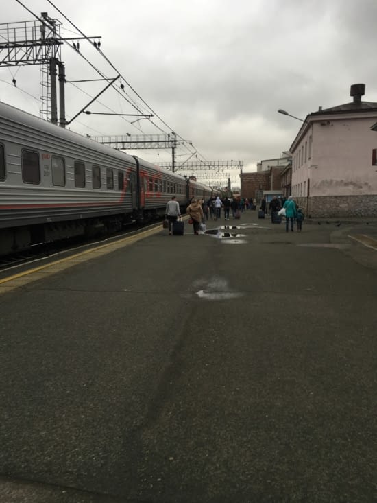 Sur le quai de la gare de Perm...