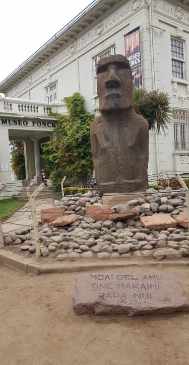 Statue qui vieny de l'île de pâque