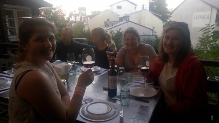 Petit restau plaisir, truite du lac et vin argentin