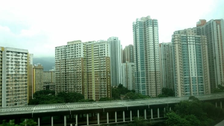 Immeubles dans la balieu d'Hong Kong