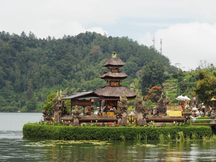 Le temple de Pura Ulun Danu dédié à Dewi Danu, la déesse du lac Bratan