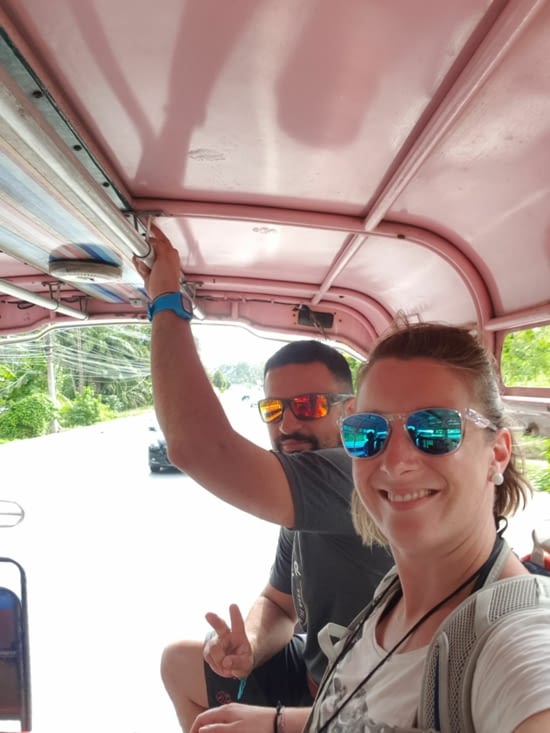 A l’arrière de notre fameux taxi, dans lequel on aura passé près d’une heure ?