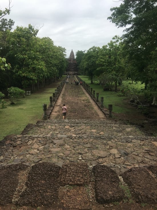 Visite des temples Khmer dans la région de Burinam avant notre séjour au Cambodge