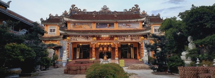 Un temple Boudhiste de 200 ans … époque coloniale Chinoise