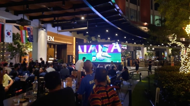 Dur dur … finale CDM 2022 à Kuala Lumpur … dans un bar !
