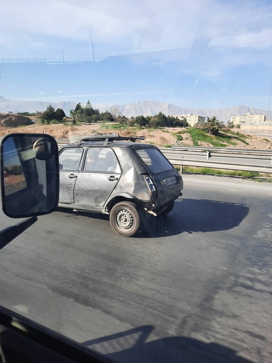 Notre bonne vielle Renault 5 … en Iran !