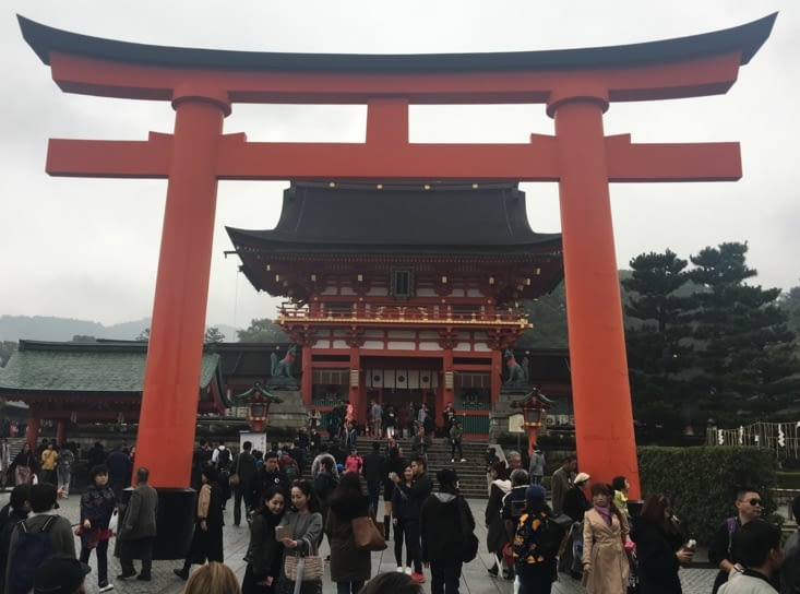 Le Shrine (sanctuaire) de Fushimi Inari Taisha