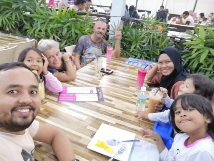 Retour vers notre famille de cœur sur KL en Malaisie