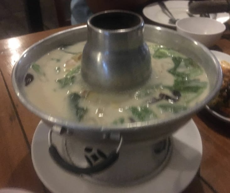 La soupe « .Tom Kha Kai » ... traditionnelle Thaï... succulent !
