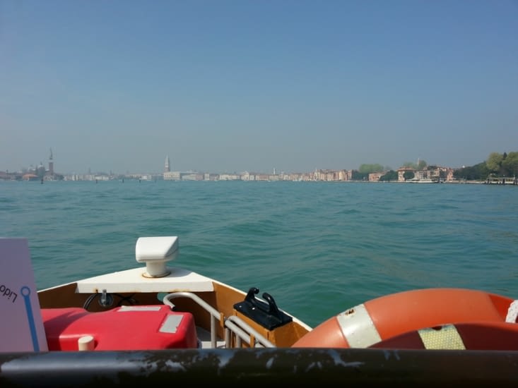 De retour de Murano - Burano. Venise dans le fond