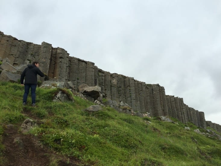 Les falaises de Gerðuberg