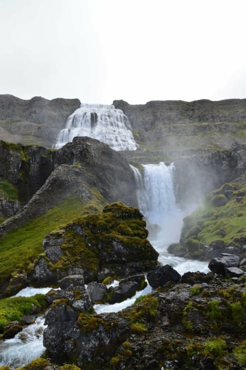 Pendant l'ascension... Technique ultra sophistiquée pour se reposer l'air de rien : prendre plein de photos !
