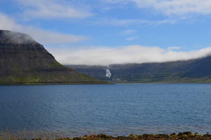 On ne résiste pas à l'envie d'en remettre une vue depuis l'autre côté du fjord !