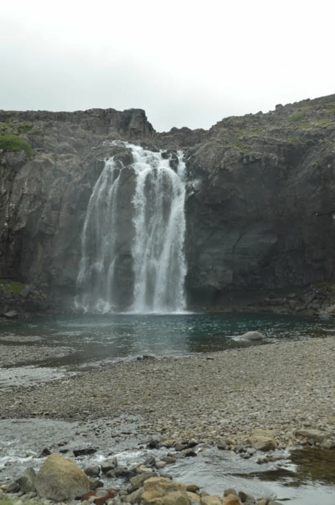 Les habitants du coin n'ont pas été bien loin pour trouver un nom à leur localité : Foss "cascade" !