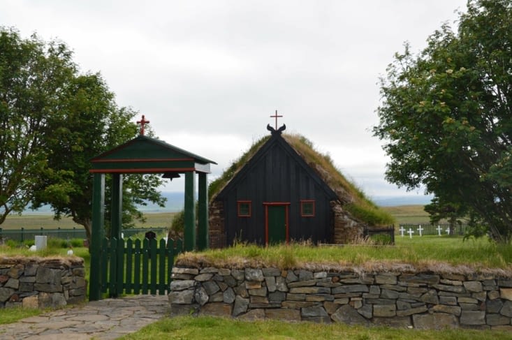Encore une église, mais dans un tout autre style ! La fameuse Víðimýrarkirkja "l'église de Viðimiry"