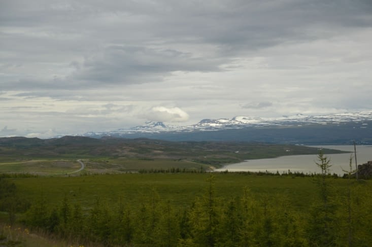 Pas de trace du fameux monstre du lac... Mais vu la couleur de l'eau on peu croire à tout ce qu'on veut on ne verra rien sous la surface !