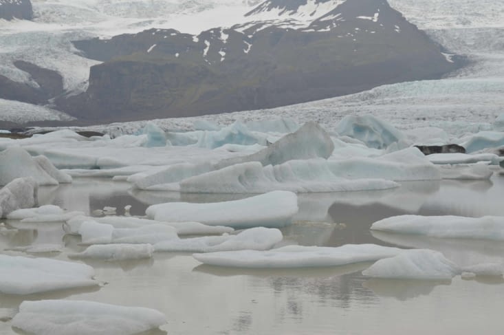 Imaginez les possibilités de reflets magiques à immortaliser si 10 personnes ne lancaient pas des projectiles qui créent des rides à la surface du lac...!