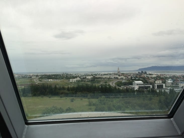 Depuis la coupole tournante du Perlan : vue sur une partie de Reykjavik. Avec le recul, c'est vrai que ce n'est pas grand !