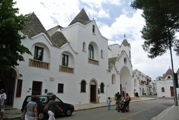 L'église Sant'Antonio, imbriquée dans les autres constructions