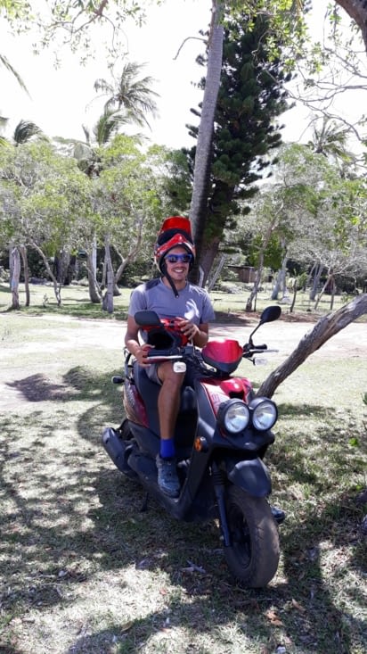 Visite de l'île à fond la caisse !!!