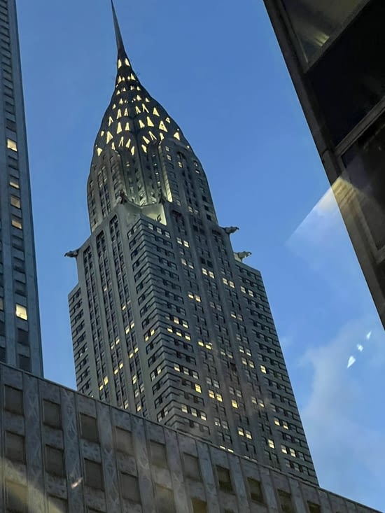 Première balade du soir dans les rues autour de l’hôtel