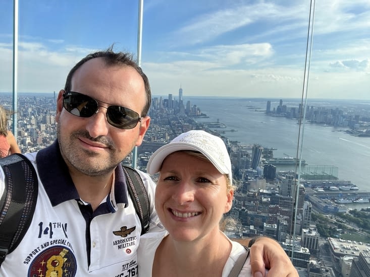 Et nous voilà tout en haut de The Edge, sur le bout du triangle