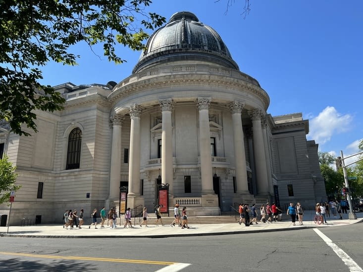 De nombreuses personnalités ont fait leurs études à Yale