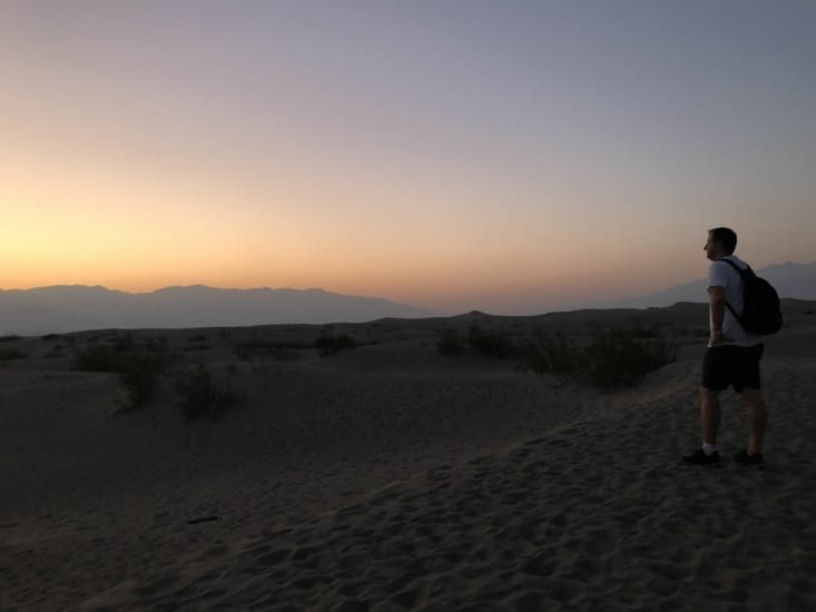 Le coucher de soleil au milieu des dunes de sables... juste GENIAL !!!!