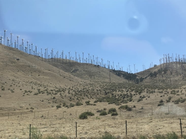 Un petit parc d'éoliennes