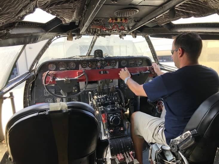 Comme Marc est pilote, il nous laisse accéder à plus de choses... Marc est aux anges