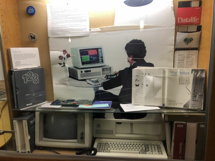 On peut aussi rentrer dans les bâtiments