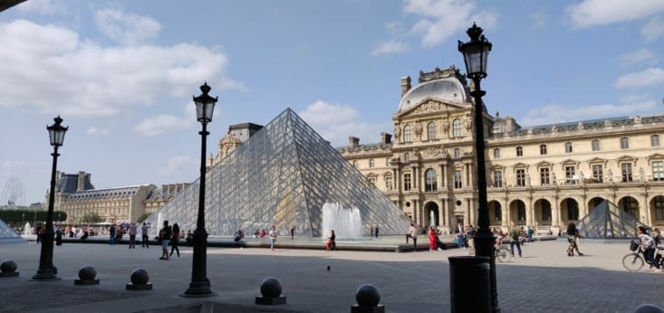 Petite virée au Louvre que bébé n'avait jamais vu, et un joyeux moment