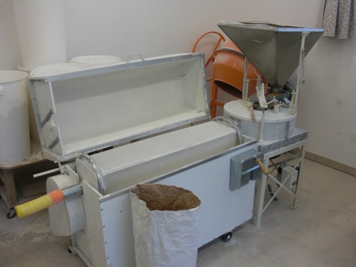 Petit moulin utilisé par les paysans boulangers