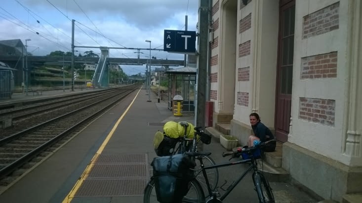 Fin du voyage à la gare de Vitré...