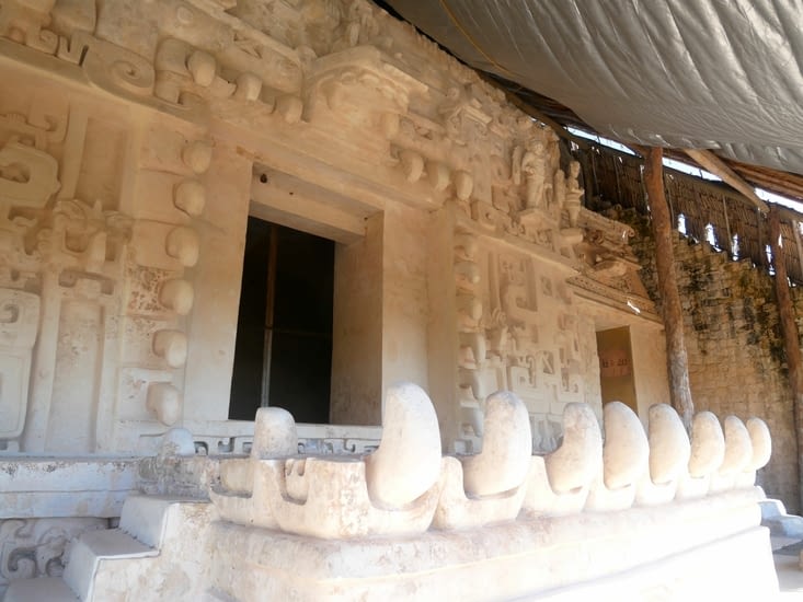 L'entrée du temple...