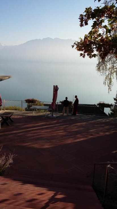 Jaja se prépare à devenir moine....