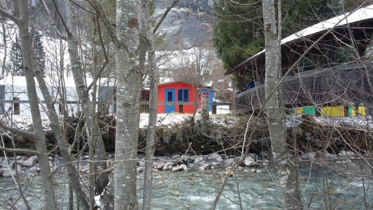 non ce soir, malgré son originalité, nous ne dormirons pas dans ce camping ....