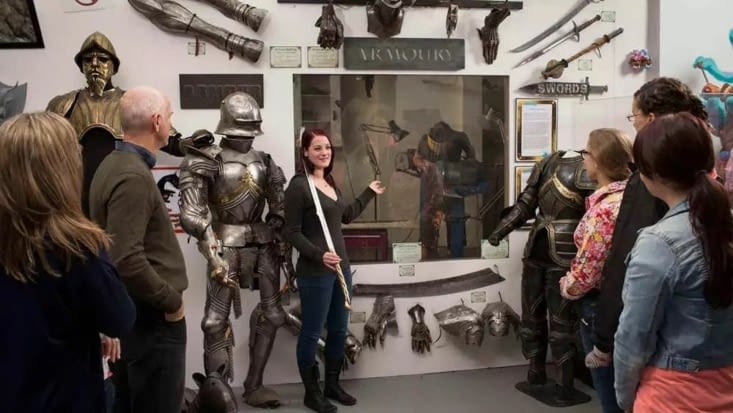 La forge du studio qui crée de vraies armes