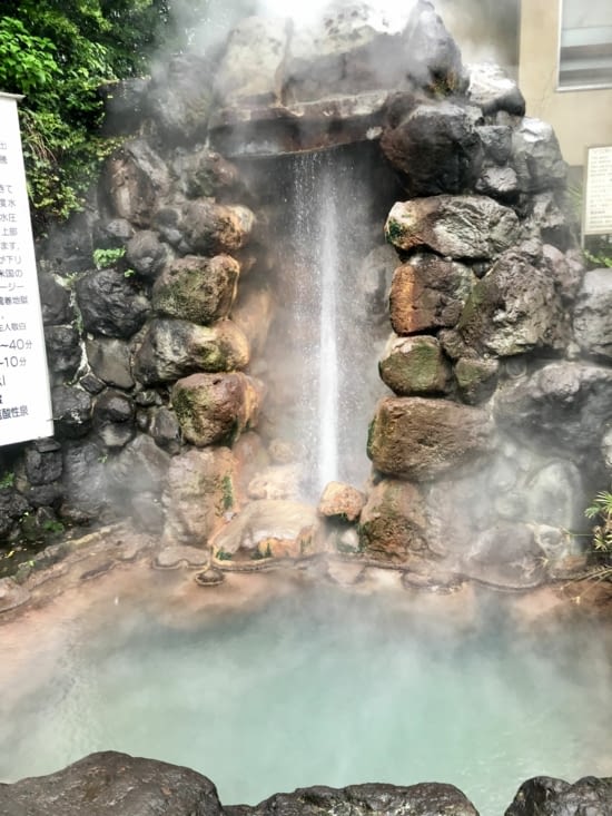 Tatsumaki-Jigoku ("geyser")