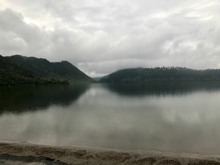 Lake Tikitapu (le lac bleu)
