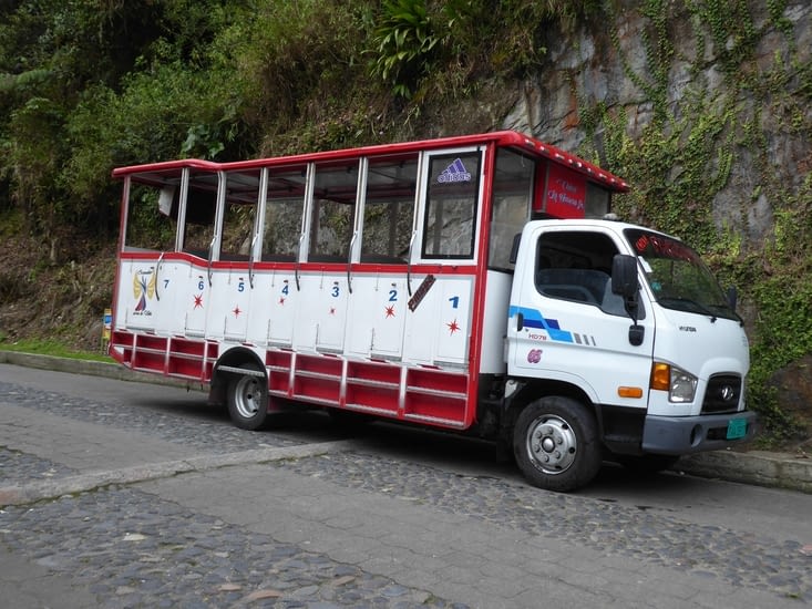Notre bus pour la route des cascades