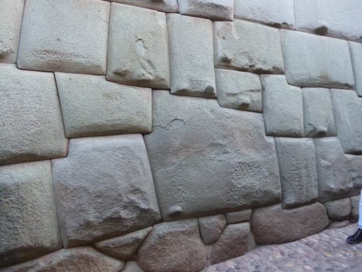 Pierre au douze angles Cusco
