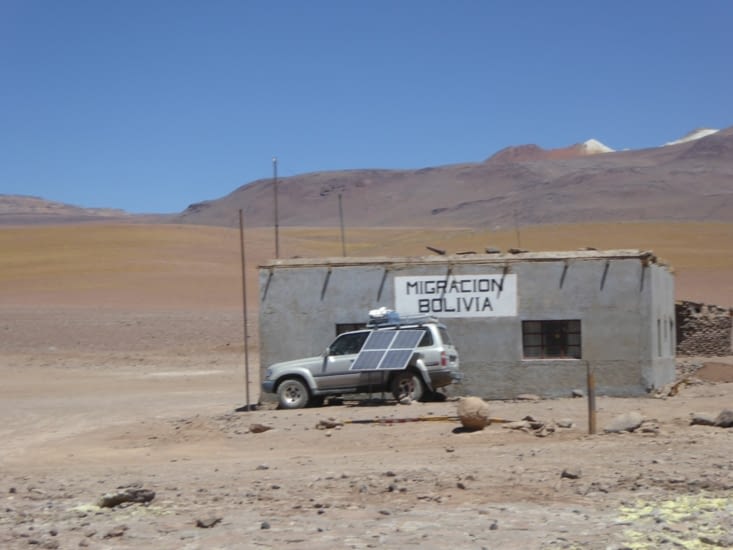 Frontière bolivienne à Hito Cajon