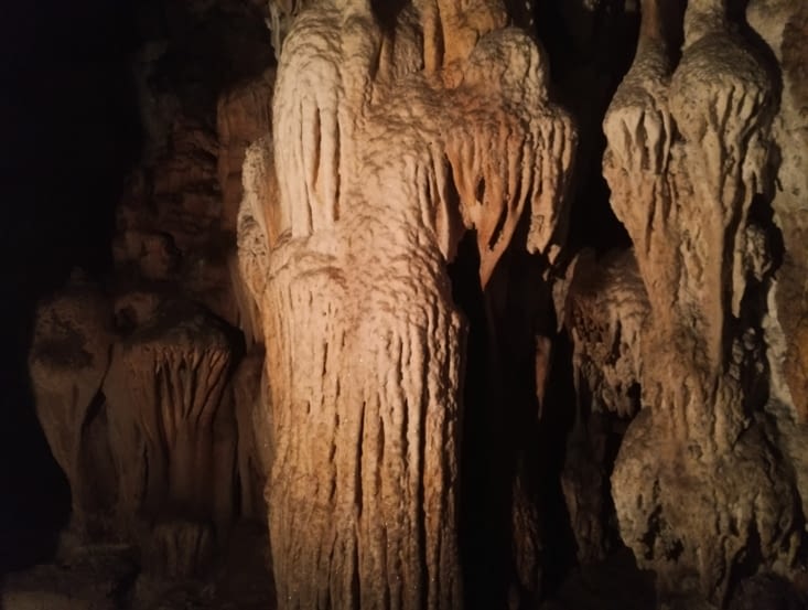 Phrathat cave