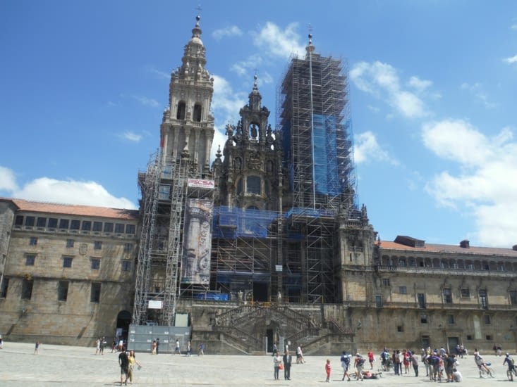 Sur la place de la cathédrale