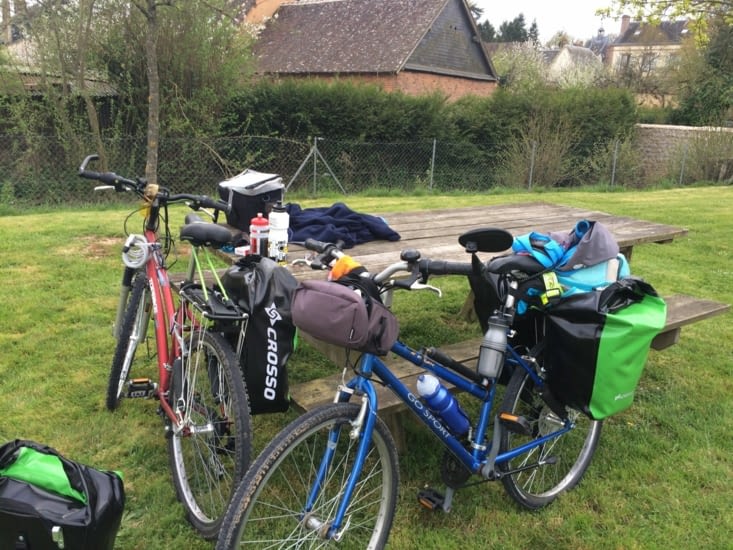 Aire de jeux et de pique-nique