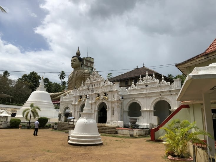 Plus grand Buddha du Sri Lanka